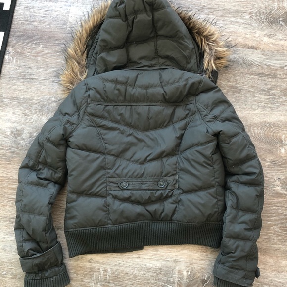Hollister Winter Jacket Down Puffer Filler Hooded - Picture 2 of 8